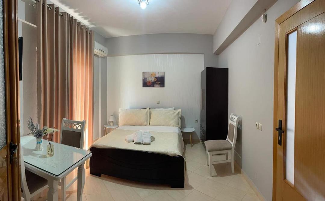 Imperial Apartments Εξαμίλιο Εξωτερικό φωτογραφία