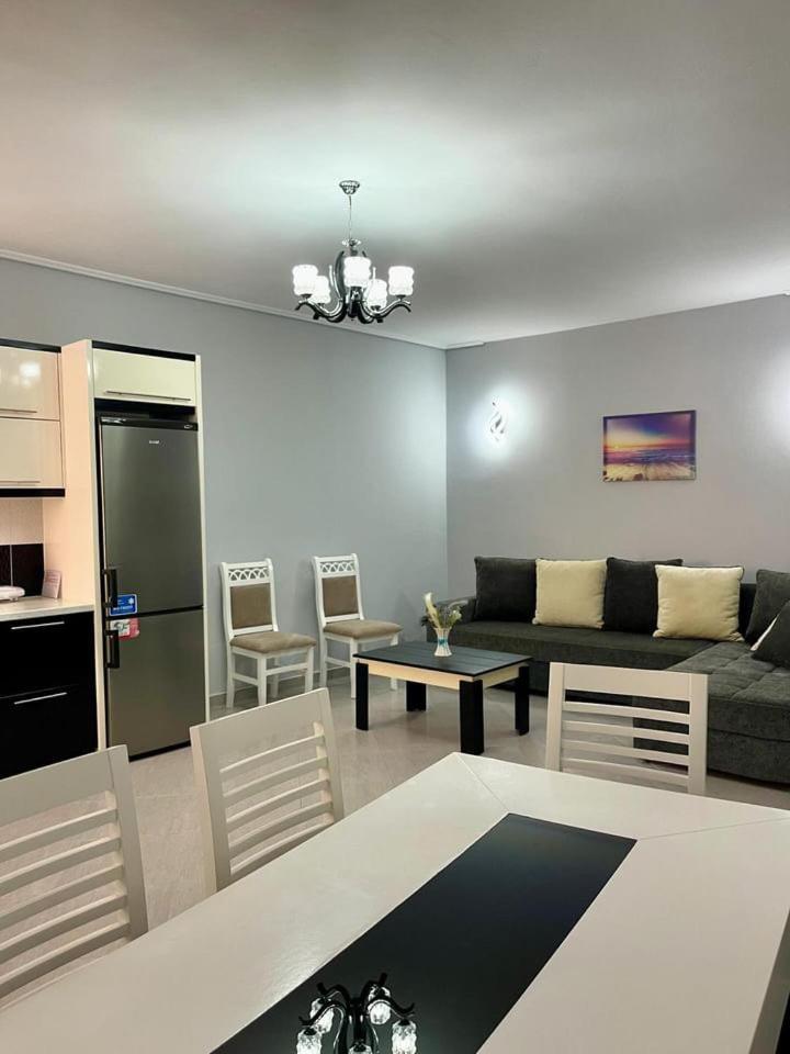 Imperial Apartments Εξαμίλιο Εξωτερικό φωτογραφία